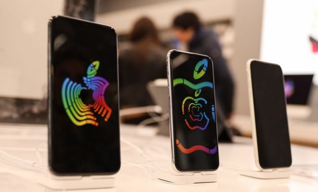 Super Retina Xdr Vs Dynamic Amoled 2x Apple’s Super Retina XDR vs Samsung’s Dynamic AMOLED Qual a Melhor tela